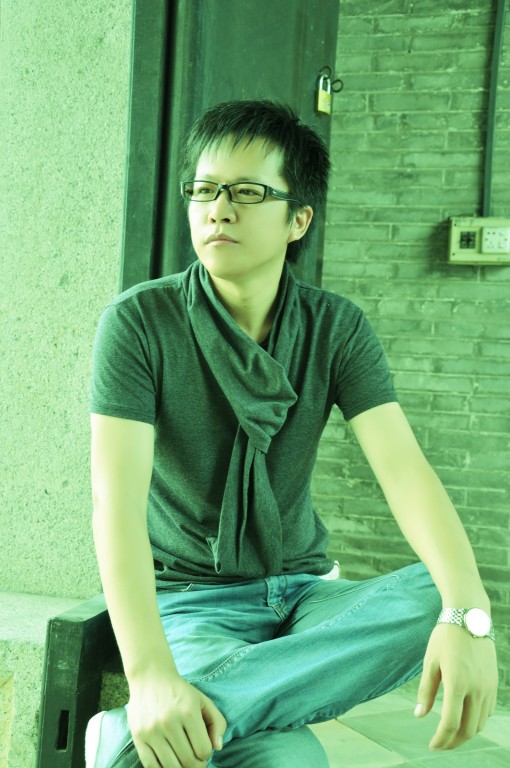 让你回想起往昔纯真的爱恋:高信——一生爱你够不够【提醒】