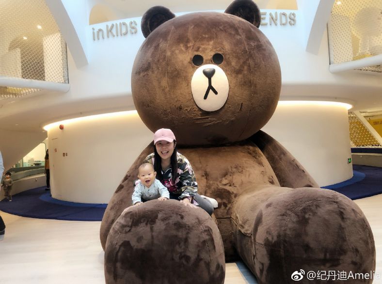 14年前的一首歌把何炅唱哭了,你还记得青春里的05届超女吗?