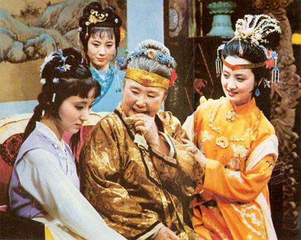 林如海的书香门第,贾敏的金尊玉贵,造就了林黛玉的稀世才貌