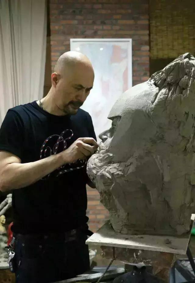一幅画拍卖500万,被演戏耽误的国画大师徐锦江