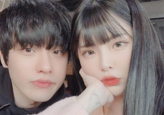 LOL:iG战队全员明星脸?TheShy新宣传照意外撞脸发际线小吴