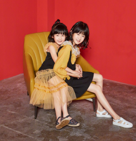 贝儿腿太细让人担忧,其实陆毅小女儿的大长腿更完美