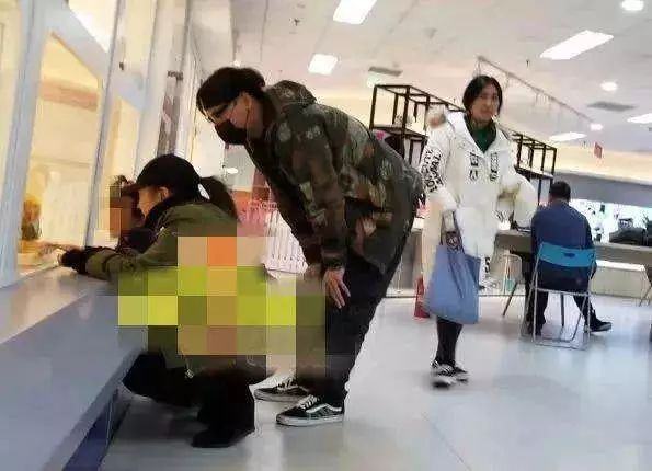 何洁“遇到的那个时间点,会给别人抓住把柄”,出轨传言更锤了?