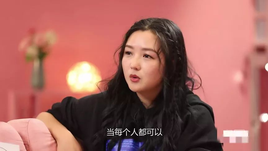 何洁“遇到的那个时间点,会给别人抓住把柄”,出轨传言更锤了?
