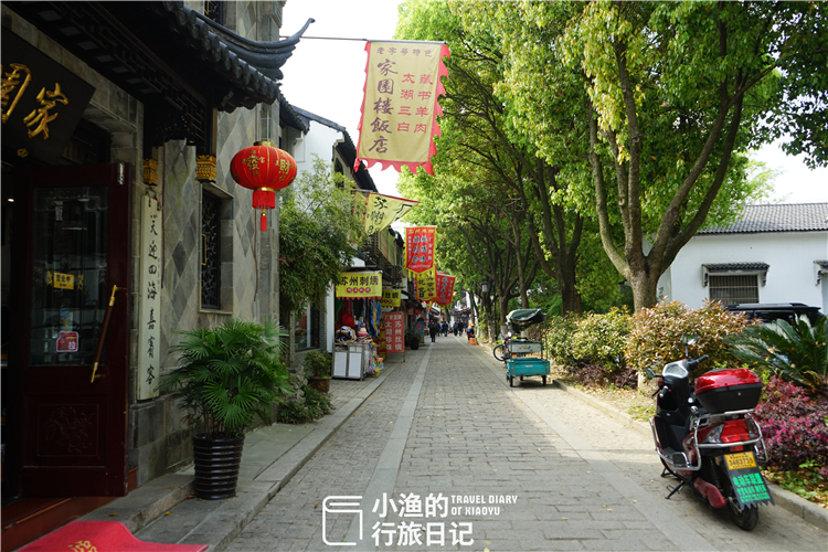 2500年古镇藏30多座私家园林?江南唯一!连乾隆皇帝都魂牵梦萦