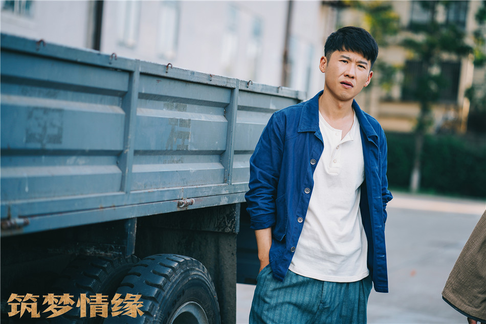 《筑梦情缘》环环相扣剧情紧凑 霍建华杨幂双双吃醋恋爱进度加快