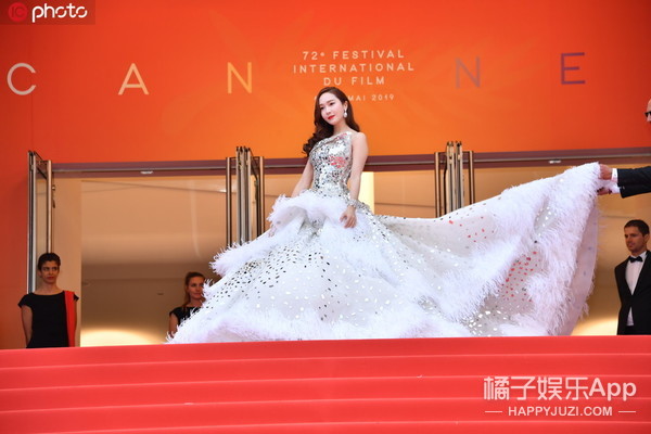 她曾和周杰伦拍广告,杨幂为其作配,如今在戛纳红毯上被驱赶?