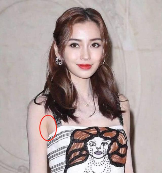 关晓彤戛纳无修图曝光,身上出现两种肤色?网友嘲讽:涂了十斤粉