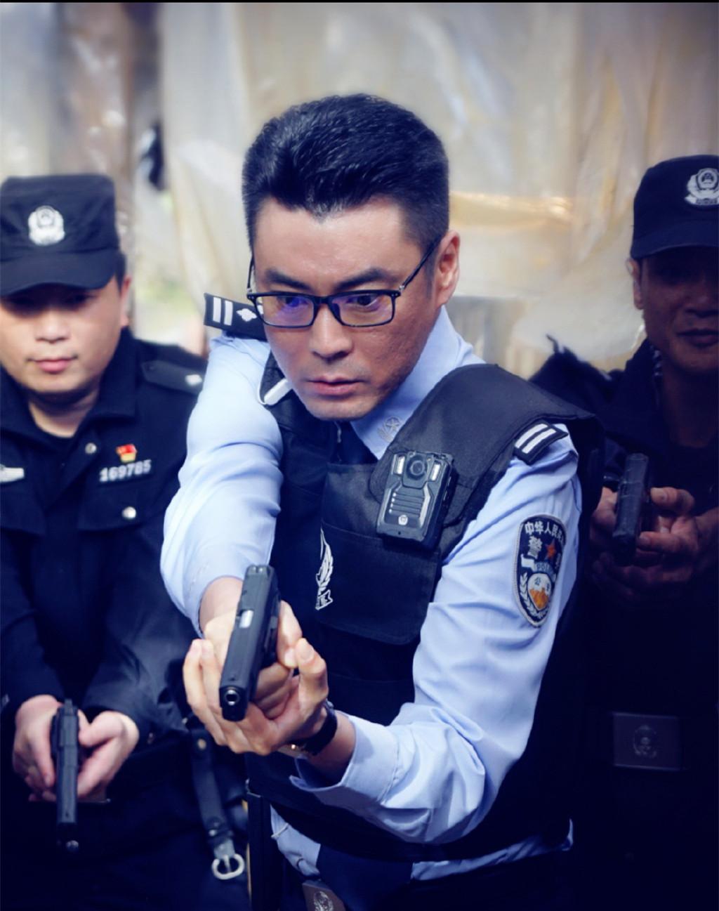蔡永强成下一个达康书记?凭《破冰行动》圈粉无数,飙戏太过瘾!