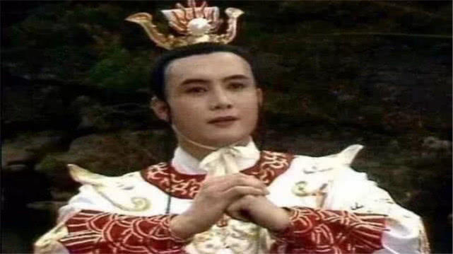 打败九头虫,寻回夜明珠,僧人执意追随,孙悟空因何变身猛虎拦阻