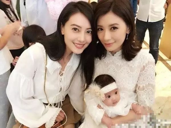 高圆圆当妈,03版倚天四美相继结婚生子,仅剩单身苏有朋留守