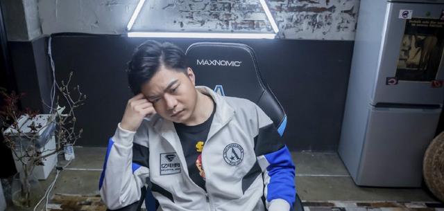 DOTA2:茶队又双叒换人了,流畅担当1号位,复仇者战队集结