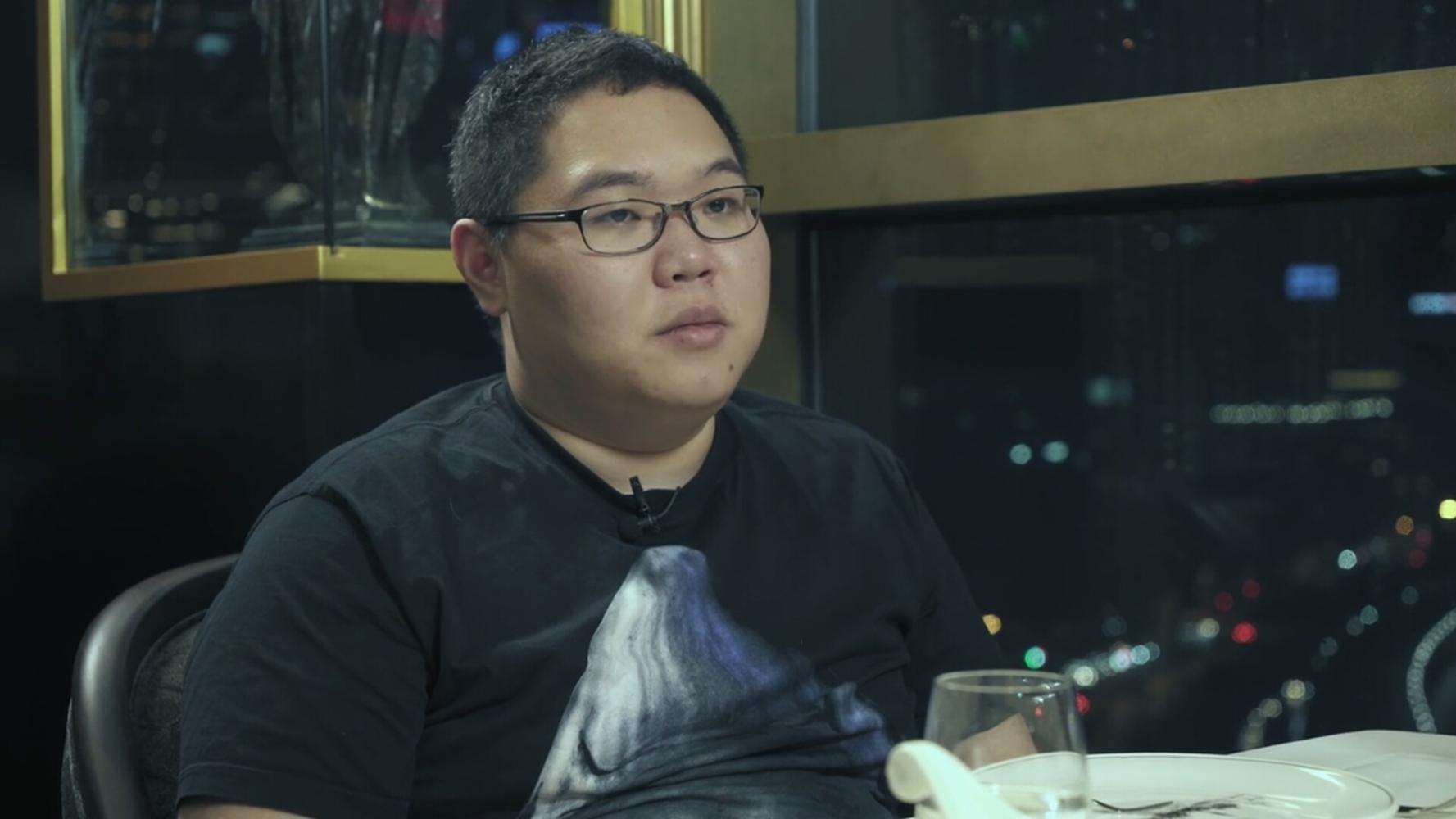 斗鱼嘉年华推迟,冯提莫照常请客,旭宝道歉,PDD:300万补偿水友