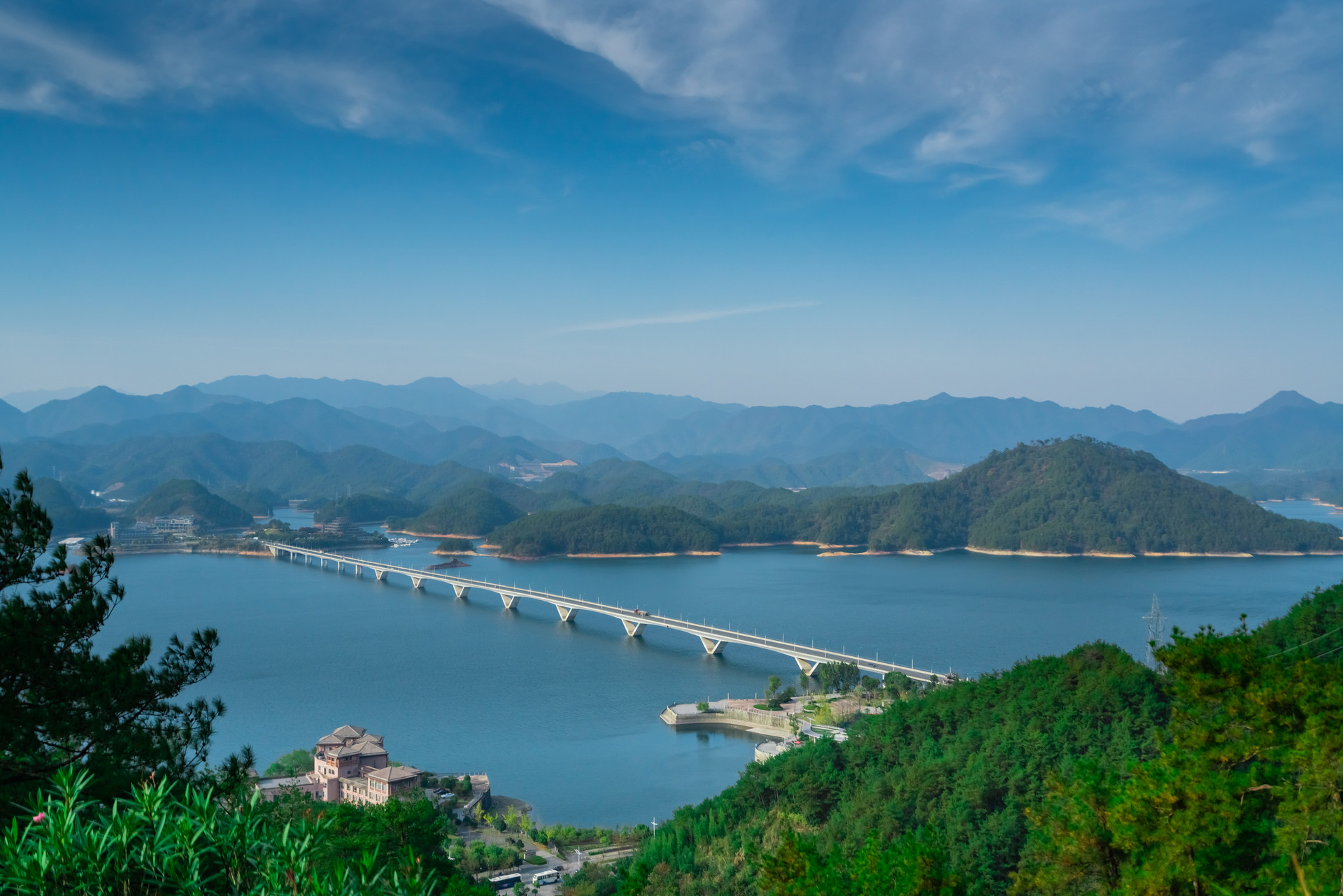 浙江4座名湖,杭州独占两处,都是知名旅游景点