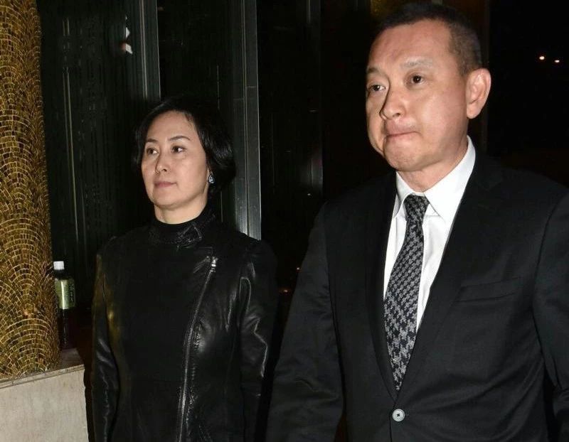 超级富四代恋霍启刚堂妹,男方妈妈是冻龄女神,爸爸是许晋亨好友