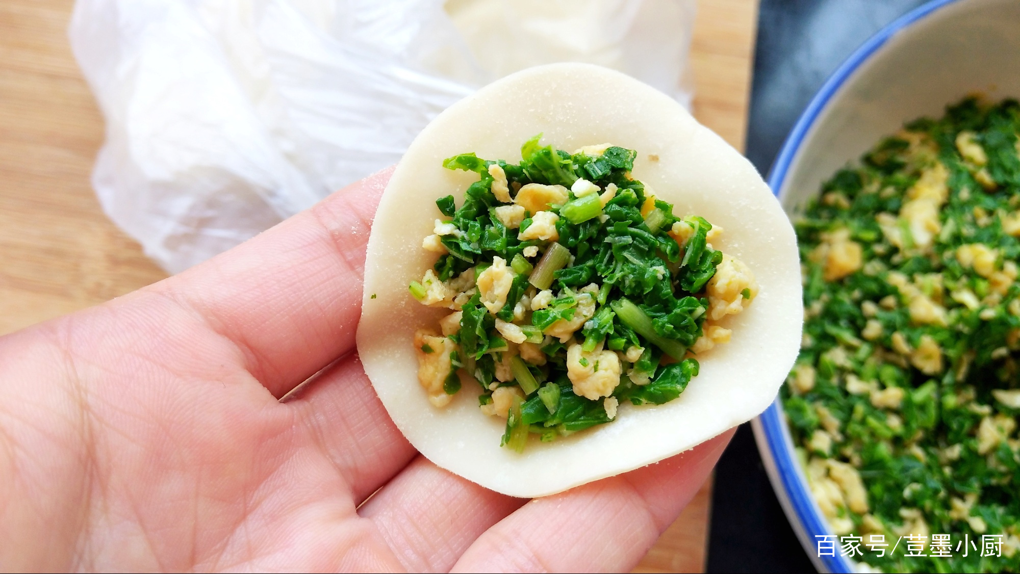 6月这菜清热除湿还补钙,用来包饺子特香,我家1周做5次没吃腻