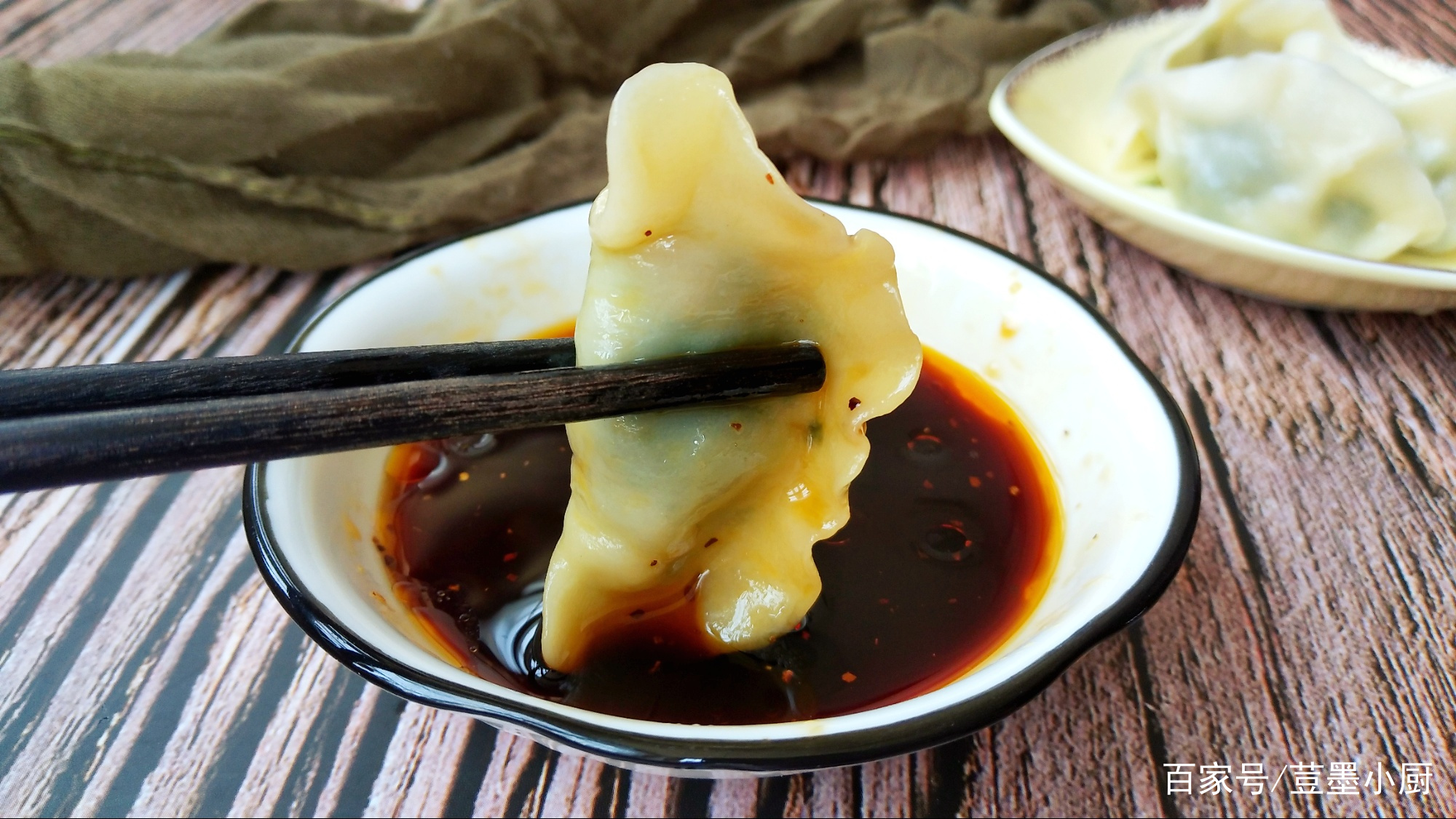 6月这菜清热除湿还补钙,用来包饺子特香,我家1周做5次没吃腻
