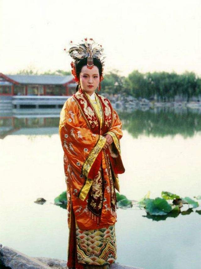 揭秘《红楼梦》中元妃省亲写的是北方还是南方?