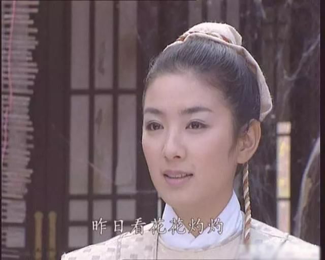 《白蛇》又被翻拍?黄奕许仙帅回女驸马,白娘子太辣眼注成雷剧