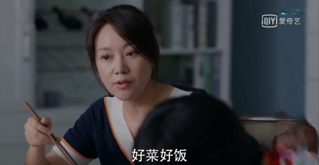 闫妮、张嘉译的新剧勇夺收视第一,可追着追着发现他俩竟是陪跑的