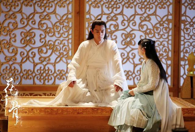 她13岁长胖演《花千骨》被骂,后留学5年没拍戏,今瘦成83斤变美