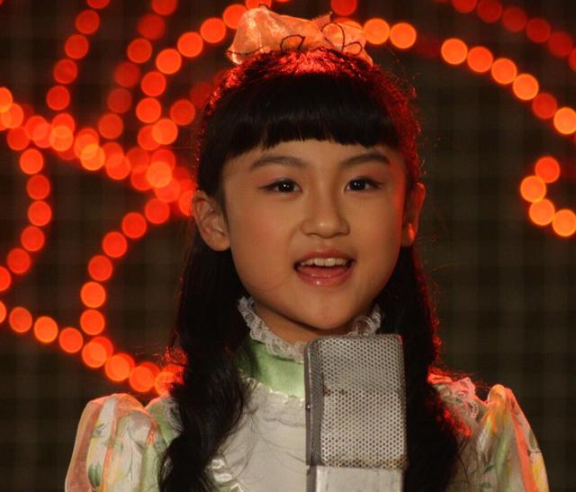 她13岁长胖演《花千骨》被骂,后留学5年没拍戏,今瘦成83斤变美