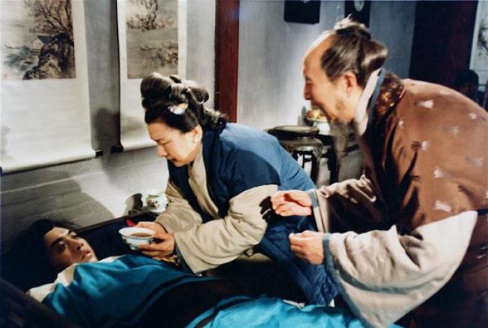 红楼梦里出现的“风月宝鉴”,不只是一面镜子,曹雪芹寓意深刻