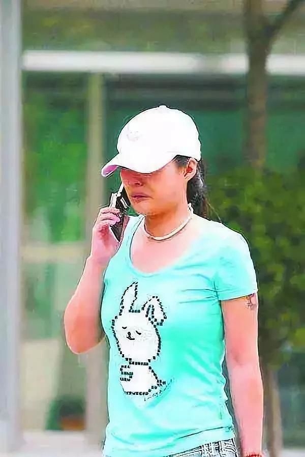 李光洁与小十岁娇妻结婚,前妻郝蕾同上热门,狗血的过往还没翻篇