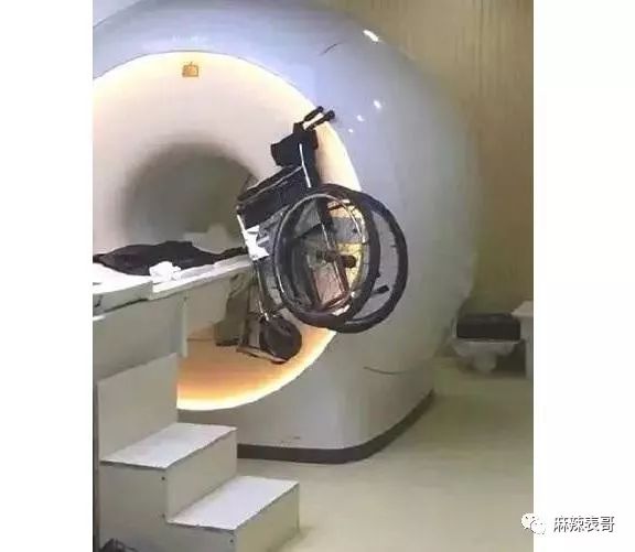 张艺兴10天不睡觉,孟美岐一天睡30分钟,明星立人设真的好好笑哦
