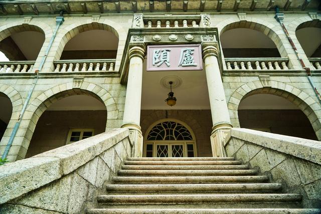 去河南避暑,发现一条清朝的老铁路,车票仅20元,已成热门景点