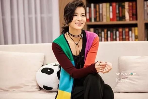 胡杏儿发文感怀出道20年,刚生二胎的她状态越来越好了!
