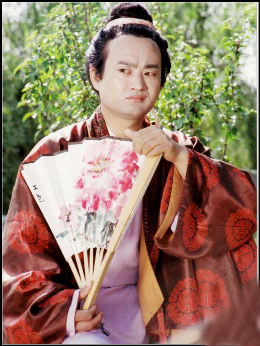 从央美离职后,他成为了国内首位3D画师,四次破吉尼斯纪录,却每天被衬静周驱逐!