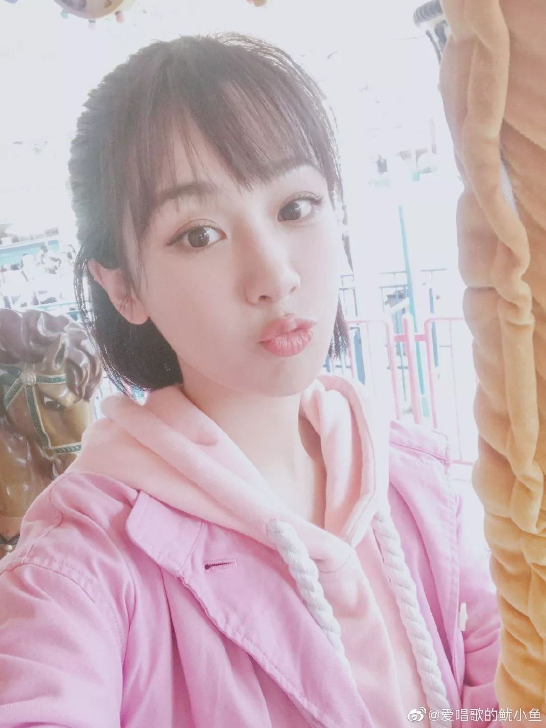 杨紫李现《亲爱的,热爱的》高甜发糖!快来3招搞定“佟年”同款可爱