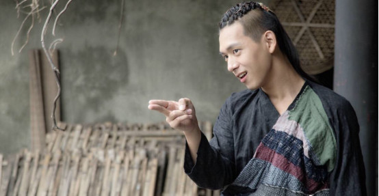 《亲爱的》四大槽点:李现脸臭硬凹高冷总裁,杨紫人设服装太出戏