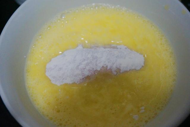 想要炸鸡翅金黄酥脆,方法很简单,食材家家有,好吃到忘记减肥