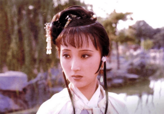 王夫人是如何苛待林黛玉母女的?这两件事是最好的证据,太狠了