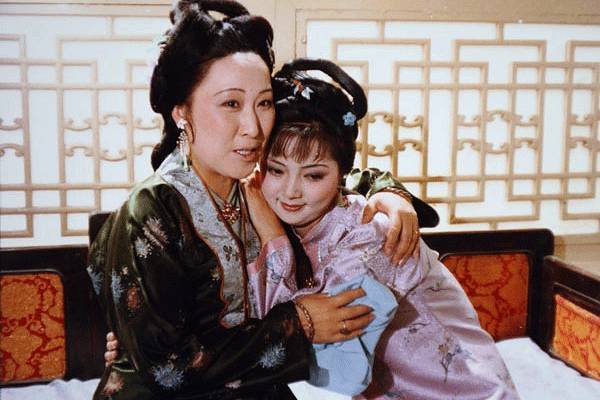 宝钗的一句无心之言,暴露出了她的两个小心机,太侮辱黛玉了