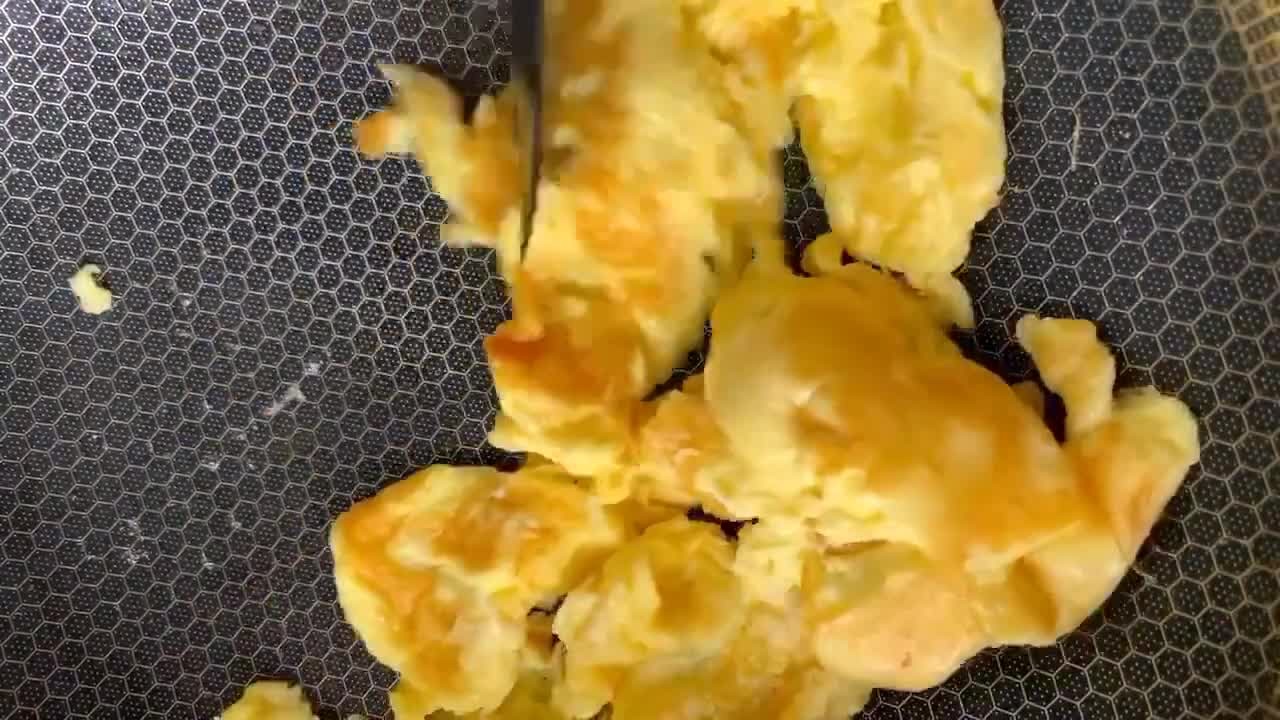 韭菜豆芽炒粉条,集鲜香脆爽多种特性,上桌瞬间被抢光