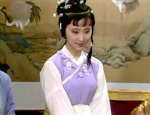 宝钗的一句无心之言,暴露出了她的两个小心机,太侮辱黛玉了