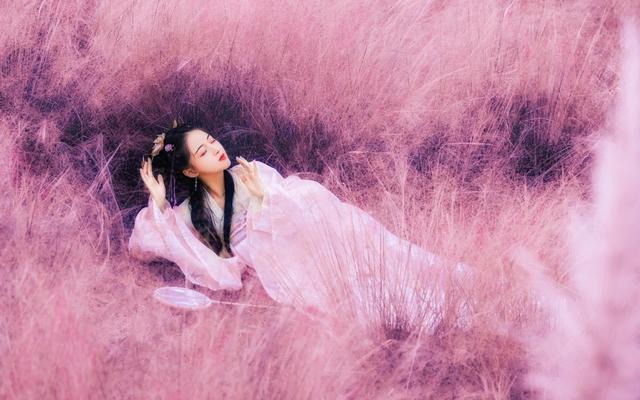 下个月,烂桃花散去,正桃花到来,迎来真爱的四大星座,祝福