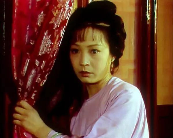 红楼梦里比王熙凤彪悍的两个女子,她们的爱情,都败在了自己的性格上