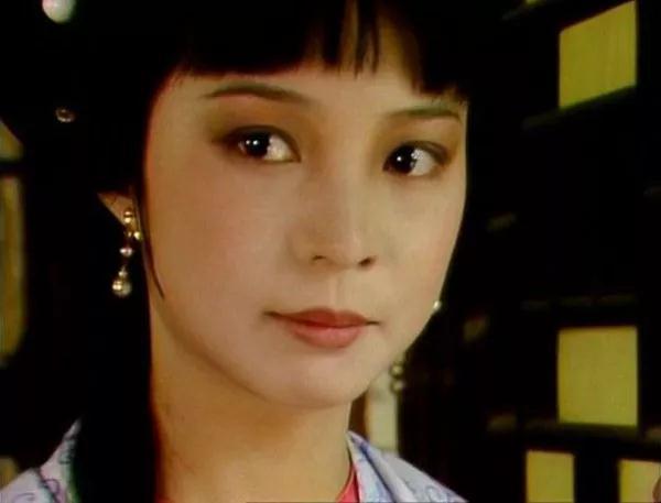 红楼梦里比王熙凤彪悍的两个女子,她们的爱情,都败在了自己的性格上