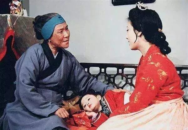 王熙凤之女巧姐流落烟花柳巷,拐卖她的“狠舅奸兄”竟然是他们