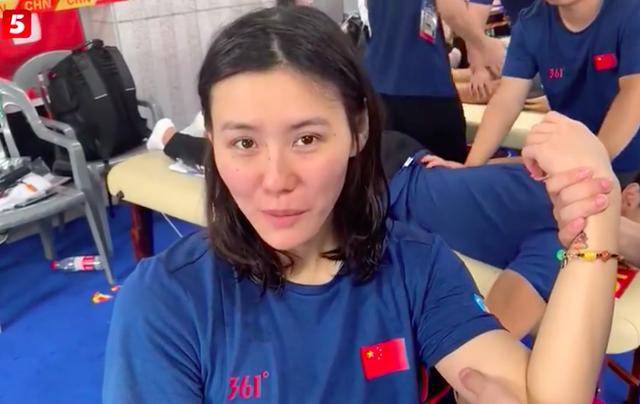 中国游泳头号女神素颜出镜!不愧天然美女 备战画面曝光身材抢镜