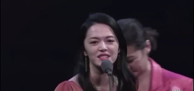 海清一番发言获支持,却遭好友拆台,是她没认清现状?