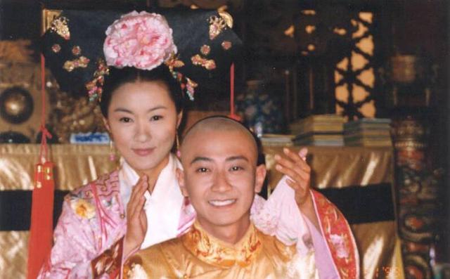 一首《爱的故事》红遍大江南北 多年后复出感谢粉丝爱了自己25年