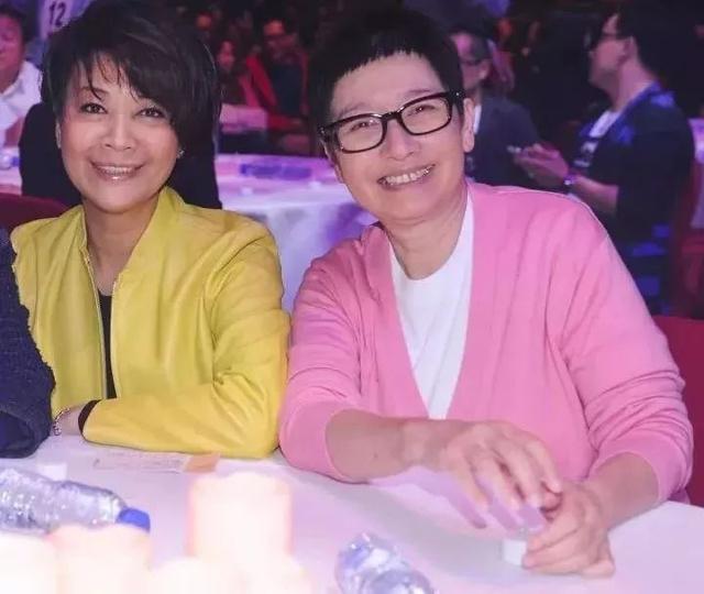 分享抗癌经历!65岁“配角天后”完成六次化疗:皮肤真的损伤好大