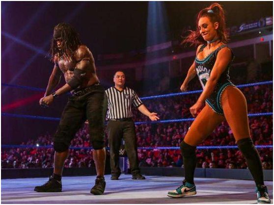 WWE中国之星李霞的华裔搭档受伤!