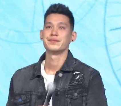 火上浇油!2.1亿先生公开嘲讽林书豪:在NBA效力10年,却不知感恩