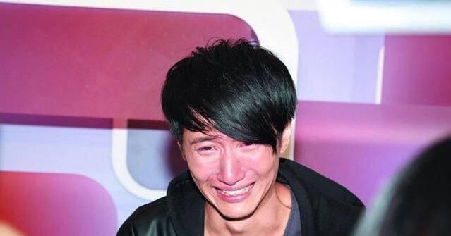 宣布与女粉丝结婚却被曝一脚踏几船 娱乐圈“恒”字渣男还有他俩